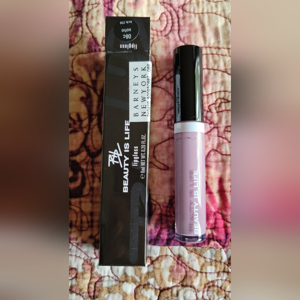 Beauty Is Life Lipgloss